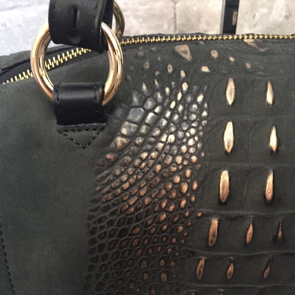 SOLD! Firefly Gardner Hadley Tote!  Like New! - Picture 5 of 6